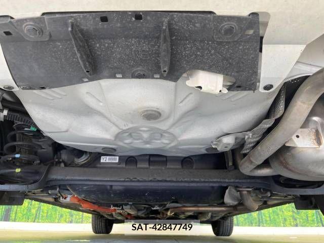 Toyota AQUA 2017-07 314298-19