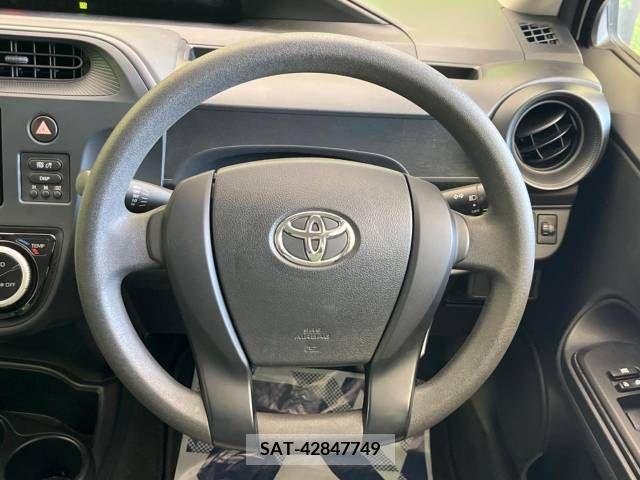 Toyota AQUA 2017-07 314298-8