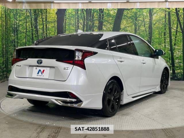 Toyota PRIUS 2021-01 347161-18