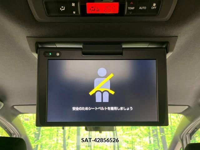 Toyota VOXY 2018-11 332051-2