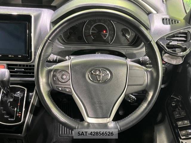Toyota VOXY 2018-11 332051-12