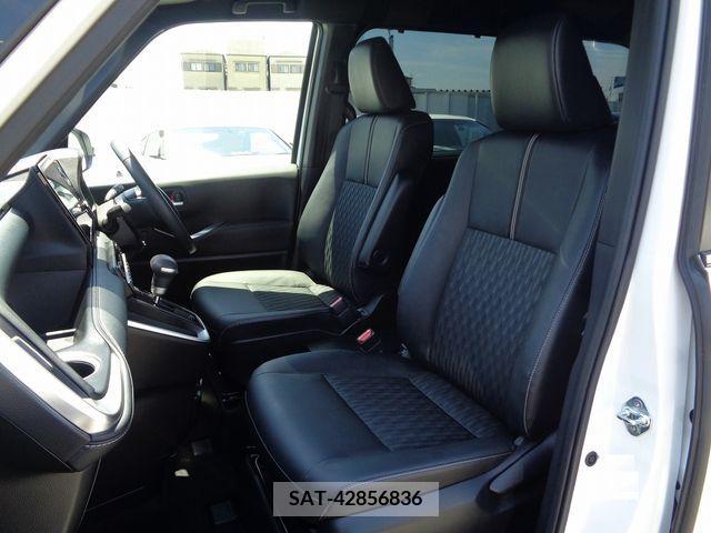 Toyota NOAH 2023-03 313618-4