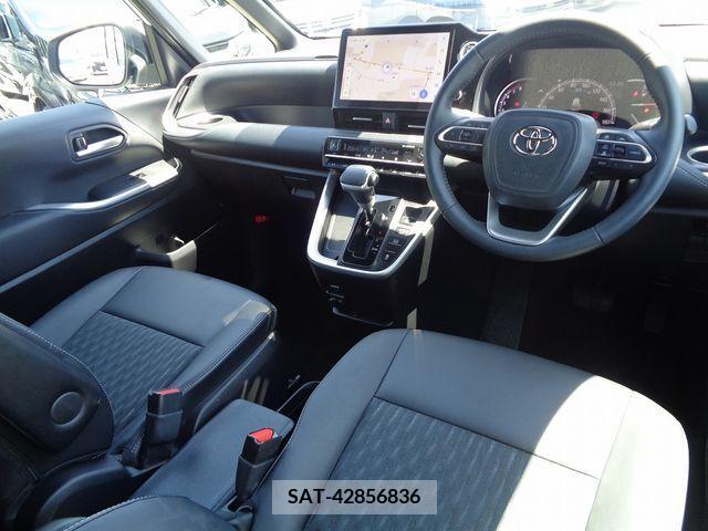 Toyota NOAH 2023-03 313618-9