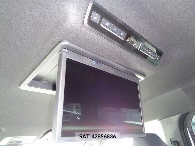 Toyota NOAH 2023-03 313618-23