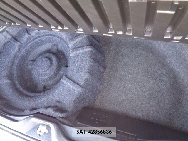 Toyota NOAH 2023-03 313618-25