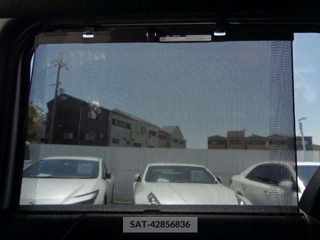 Toyota NOAH 2023-03 313618-24