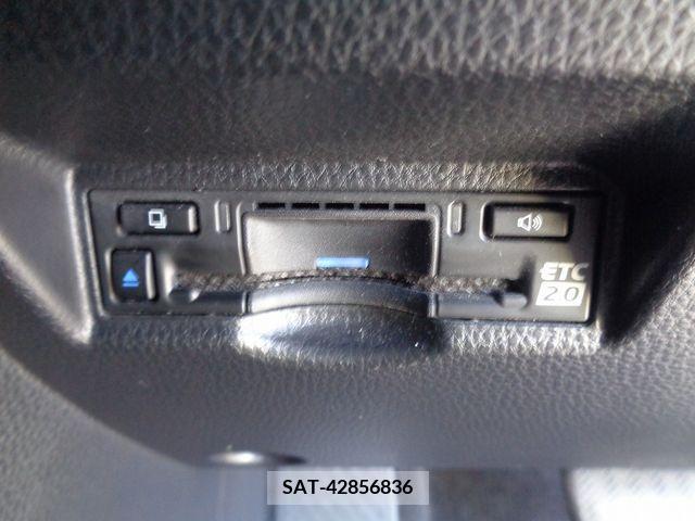 Toyota NOAH 2023-03 313618-15