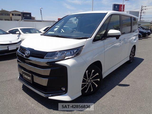 Toyota NOAH 2023-03 313618-0