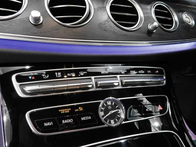 Mercedes Benz E-CLASS 2017-01 16983-8
