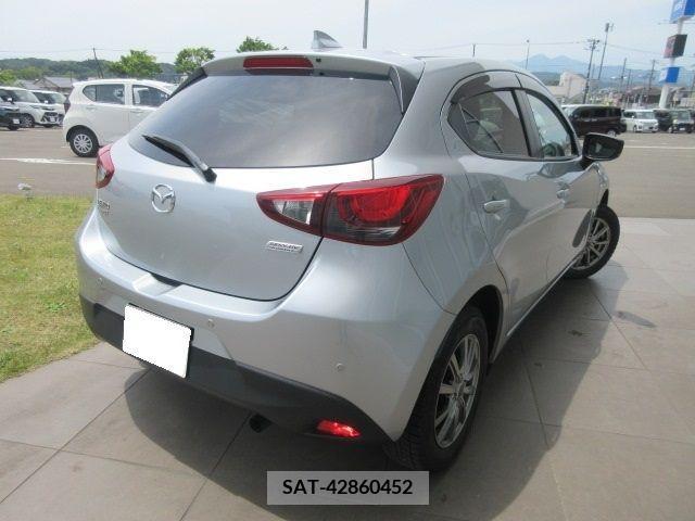 Mazda DEMIO 2019-04 301967-1