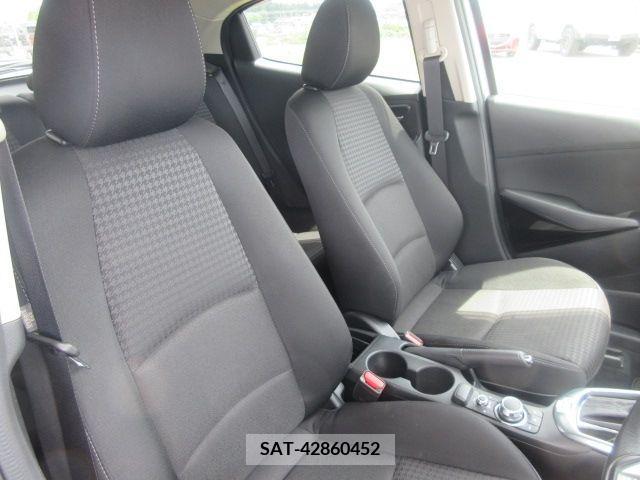 Mazda DEMIO 2019-04 301967-9