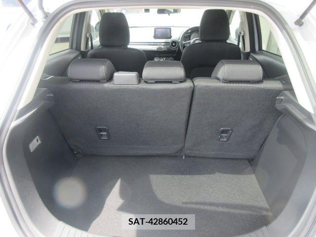 Mazda DEMIO 2019-04 301967-8