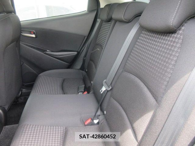 Mazda DEMIO 2019-04 301967-5