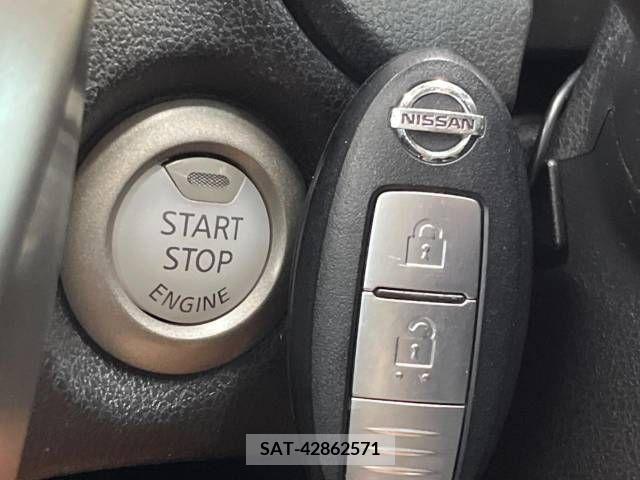 Nissan NOTE 2014-01 252456-7