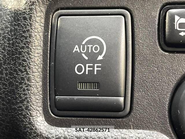 Nissan NOTE 2014-01 252456-6