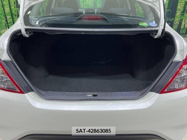 Nissan LATIO 2016-05 274679-9