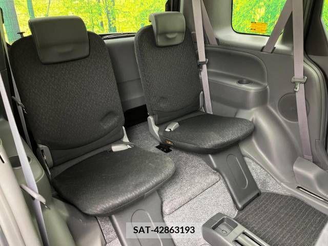 Toyota SIENTA 2011-06 253058-9