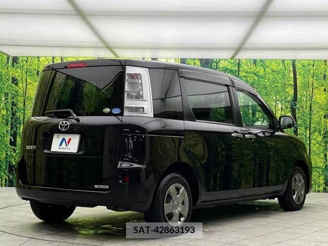 Toyota SIENTA 2011-06 253058-17