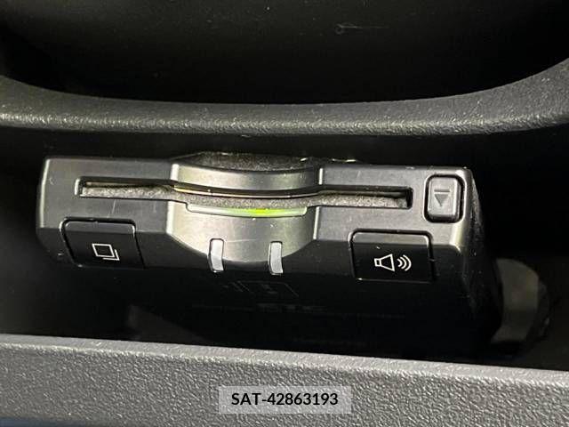 Toyota SIENTA 2011-06 253058-5