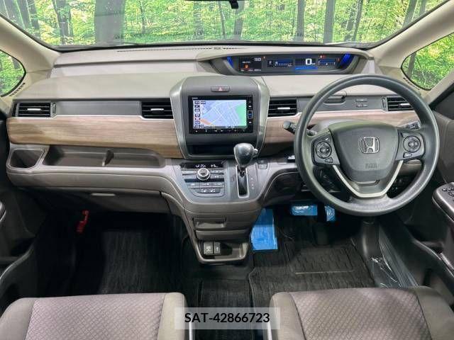 Honda FREED 2020-04 228503-1
