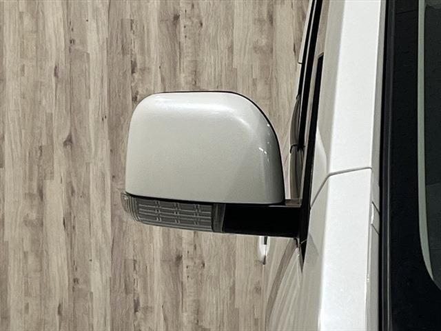 Mitsubishi DELICA D5 2016-06 9931-9