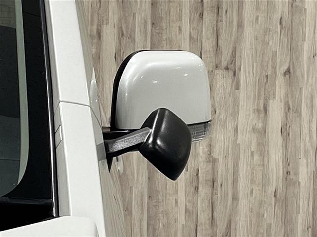 Mitsubishi DELICA D5 2016-06 9931-8