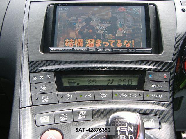 Toyota PRIUS 2013-10 322141-4