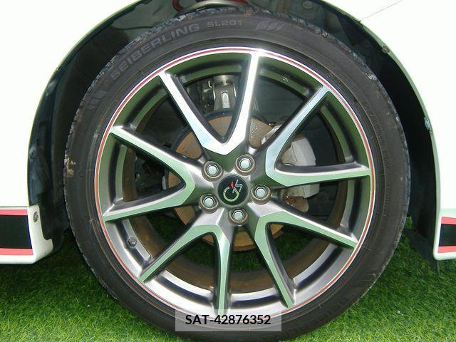 Toyota PRIUS 2013-10 322141-12