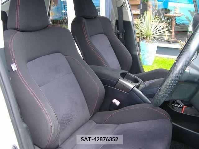 Toyota PRIUS 2013-10 322141-9