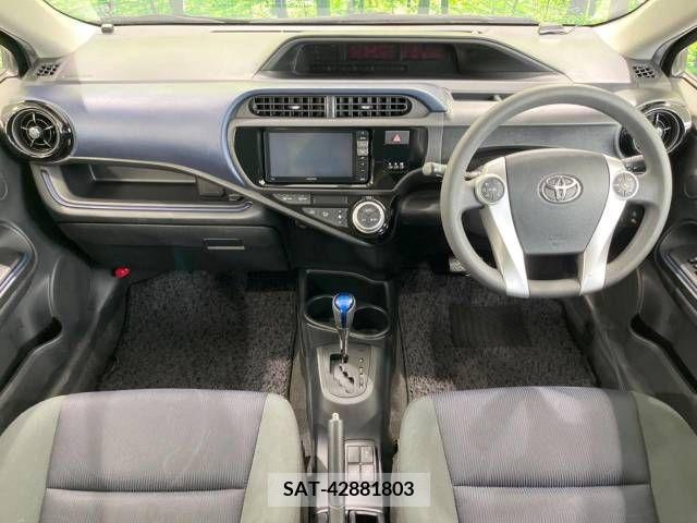 Toyota AQUA 2015-05 348309-1