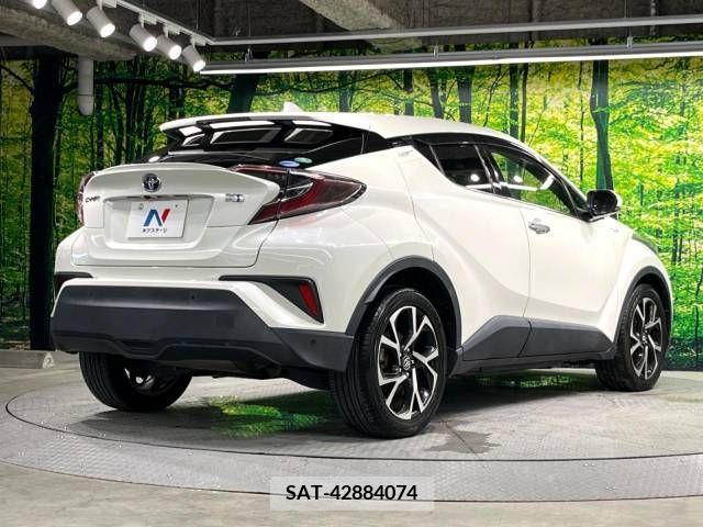 Toyota C-HR 2018-03 357850-17