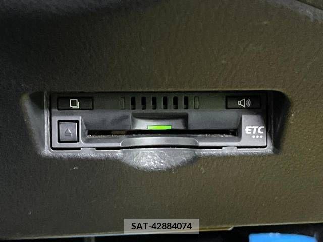 Toyota C-HR 2018-03 357850-6
