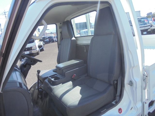 Mazda BONGO TRUCK 2013-04 14272-5