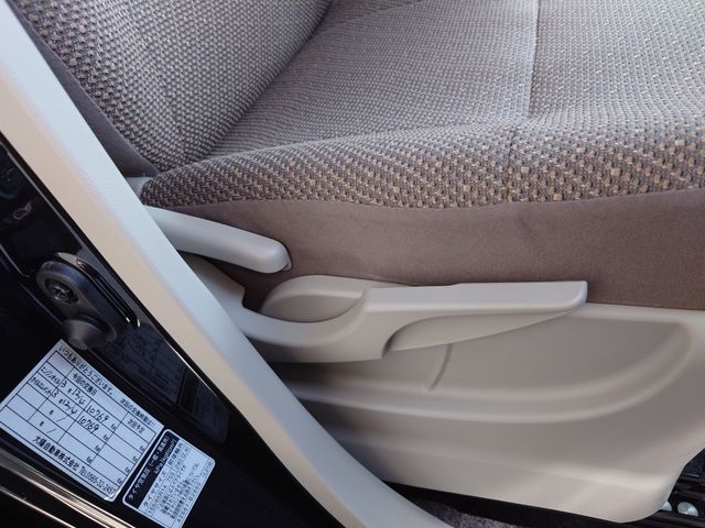 Daihatsu TANTO 2018-12 7483-26