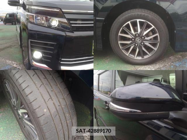 Toyota VOXY 2014-03 352068-3