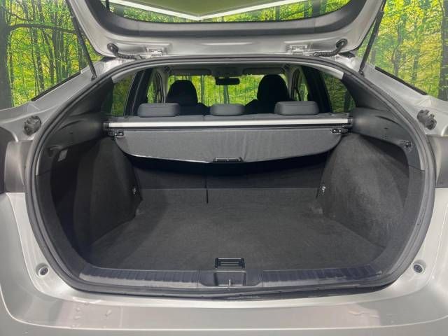 Toyota PRIUS 2017-12 20663-10