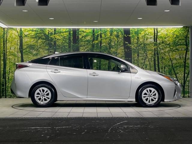 Toyota PRIUS 2017-12 20663-17