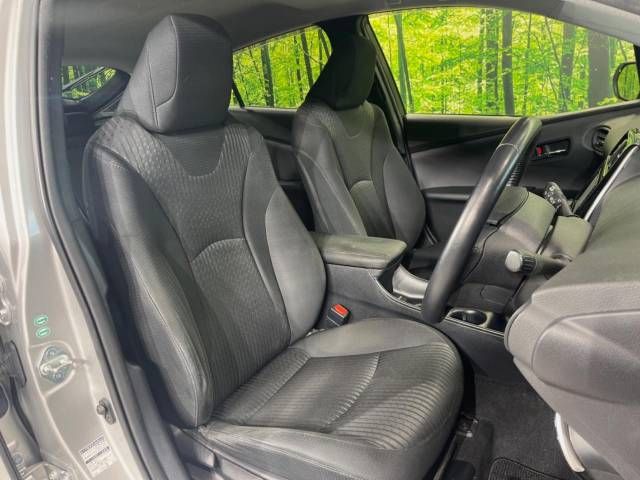 Toyota PRIUS 2017-12 20663-8