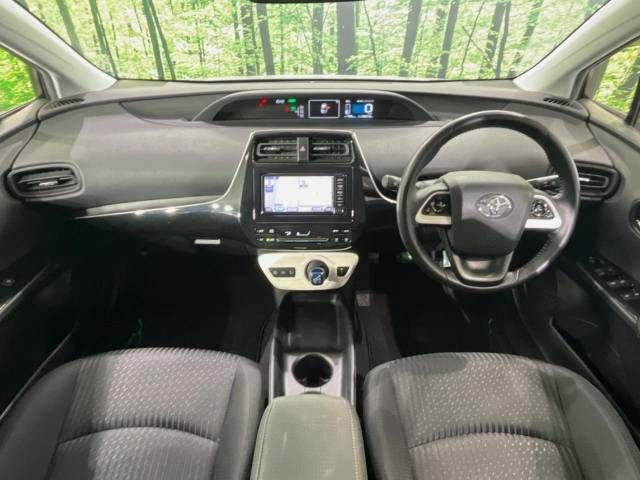 Toyota PRIUS 2017-12 20663-1