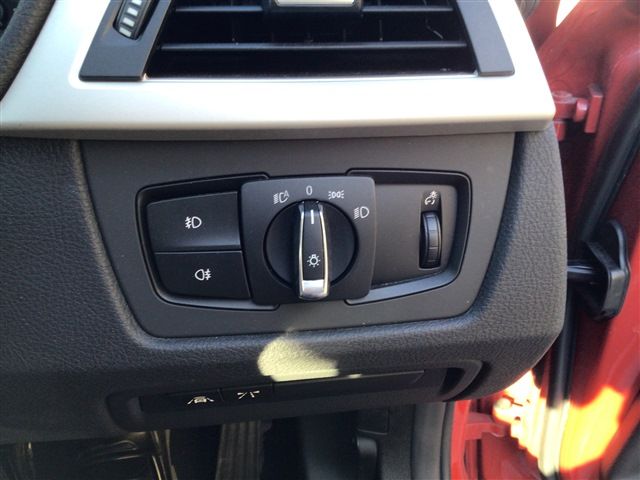 Bmw 3 SERIES 2016-04 13847-22