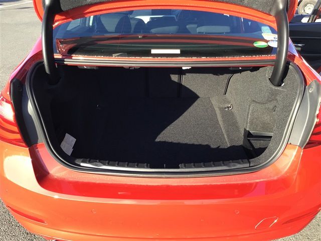 Bmw 3 SERIES 2016-04 13847-9