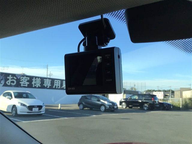 Bmw 3 SERIES 2016-04 13847-18