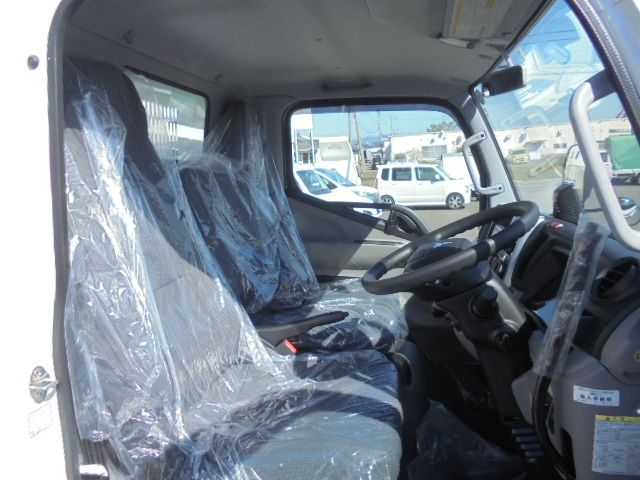 Mitsubishi CANTER 2023-03 7306-9