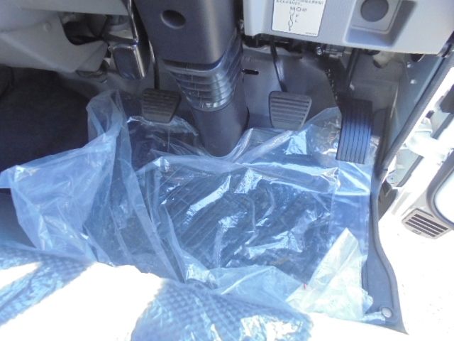 Mitsubishi CANTER 2023-03 7306-10
