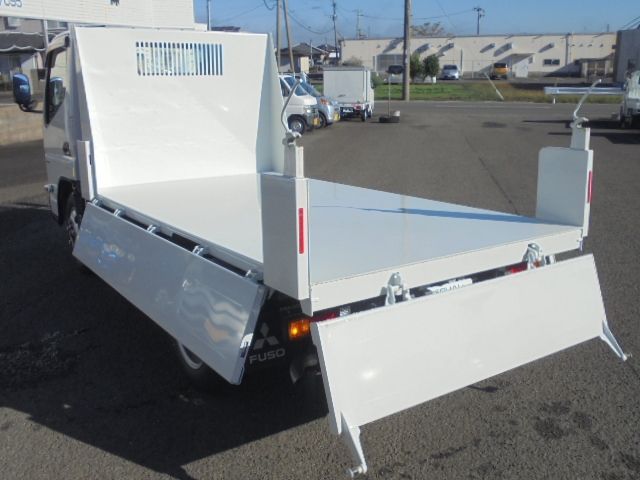 Mitsubishi CANTER 2023-03 7306-29