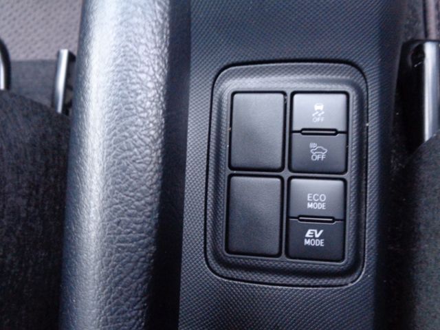 Toyota AQUA 2018-11 189867-8
