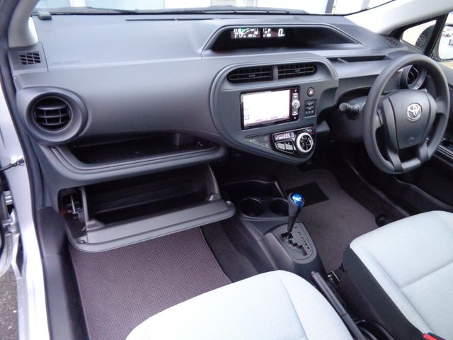 Toyota AQUA 2018-11 189867-26