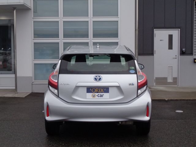Toyota AQUA 2018-11 189867-19