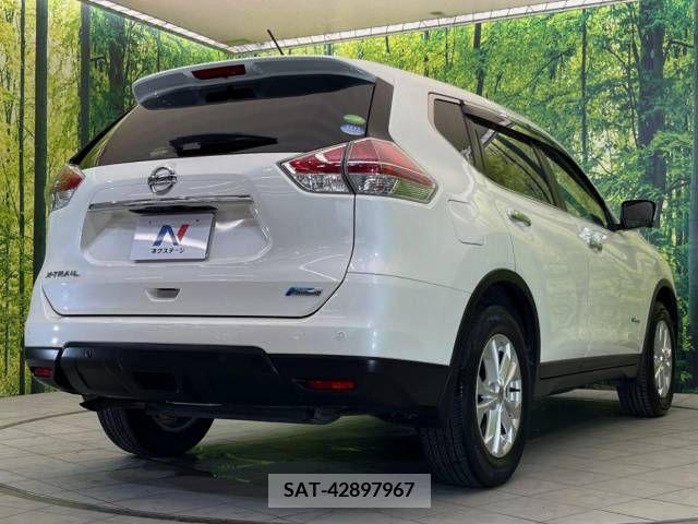 Nissan X-TRAIL HYBRID 2016-07 338848-17