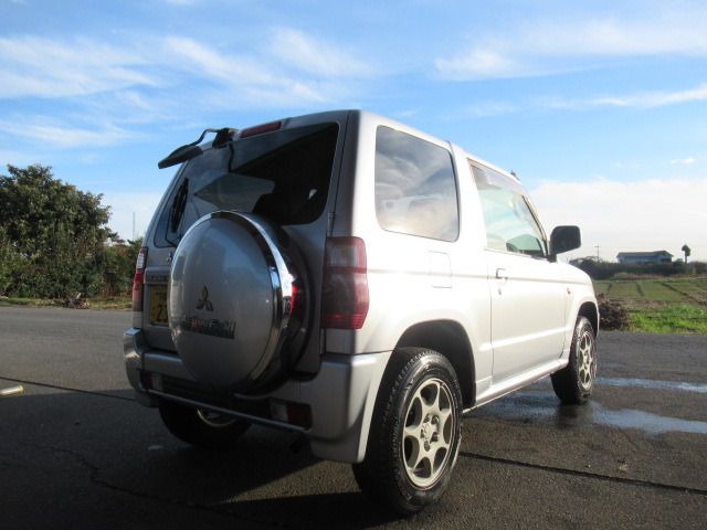 Mitsubishi PAJERO MINI 2006-04 195227-9